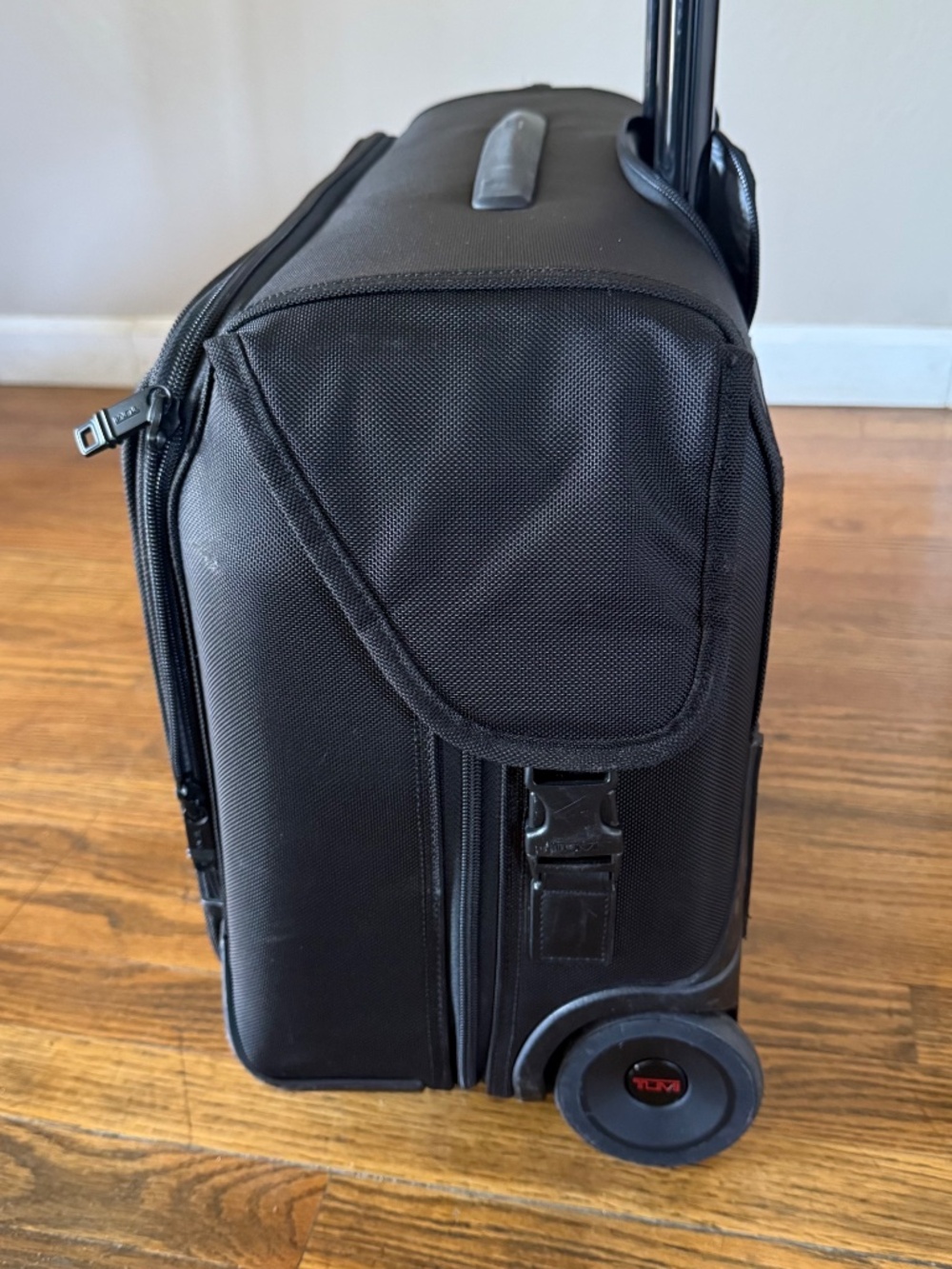 TUMI ALPHA 2 BLACK NYLON WHEELED CARRY ON - Picture 5 of 13